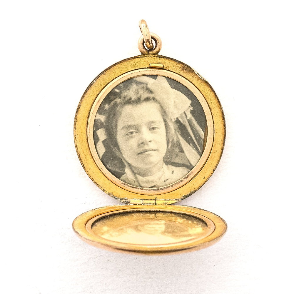 Victorian sale era lockets